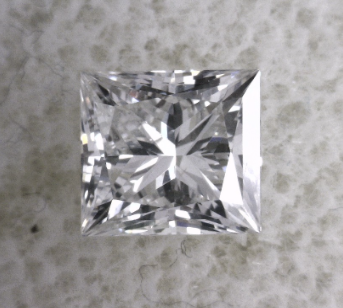 Natural Diamond - Princess cut -  SI-GH - certified